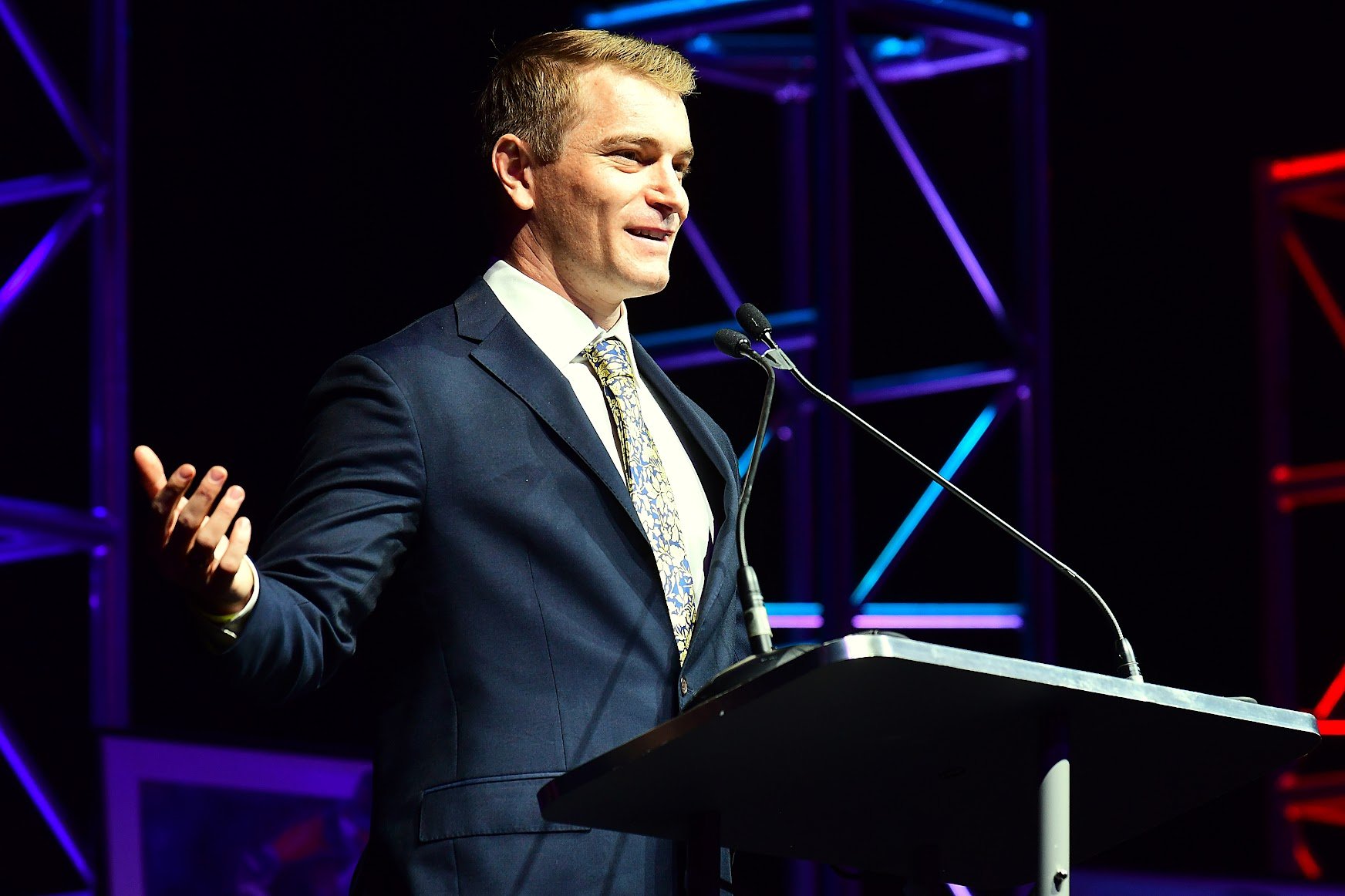 061623_S75_4099_SNSHOF+copy